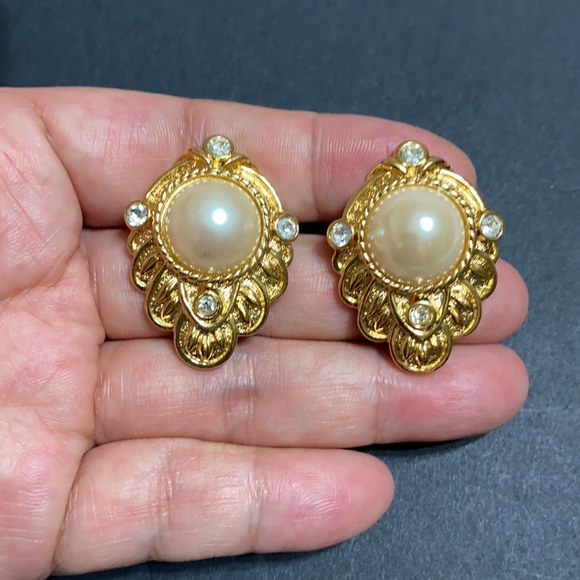 🖤NEW💕KJL for Avon earrings - Picture 5 of 11